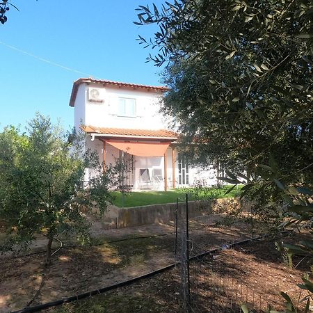 Spiti Ostria Aigio Exterior foto
